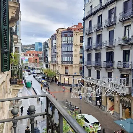 Apartamento Gran Via & Parking Gratis By Aloha