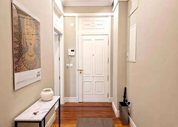 Apartament Gran Via & Parking Gratis By Aloha *