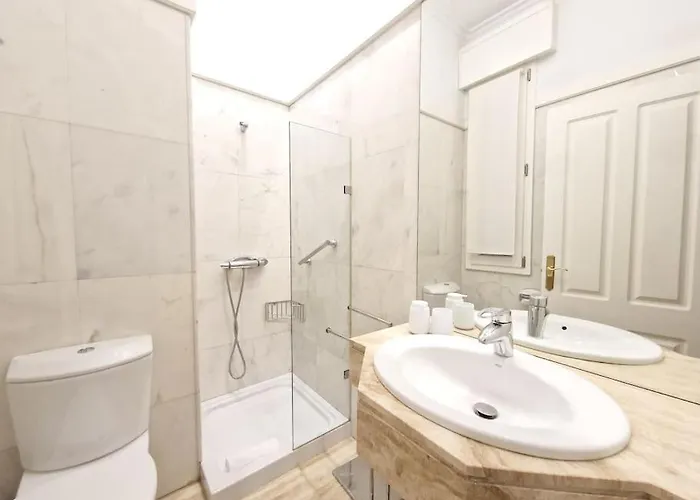 Gran Via & Parking Gratis By Aloha * Bilbao