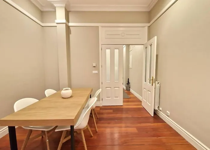 Apartament Gran Via & Parking Gratis By Aloha