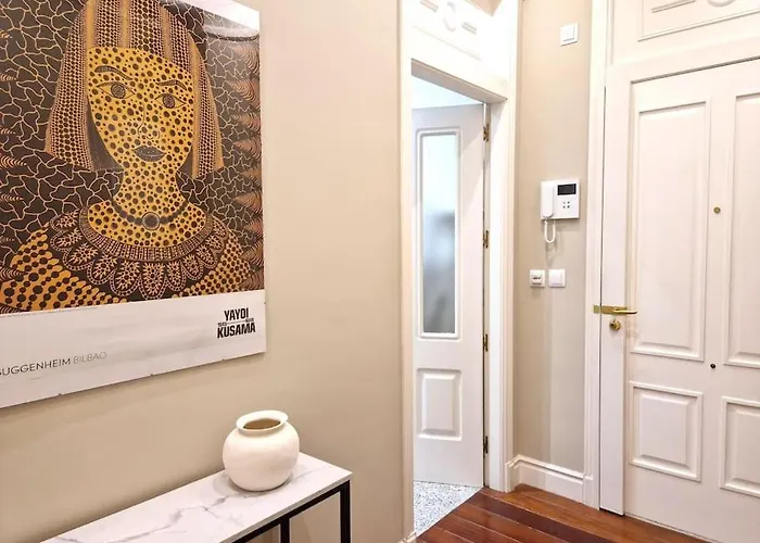 Gran Via & Parking Gratis By Aloha Apartament *